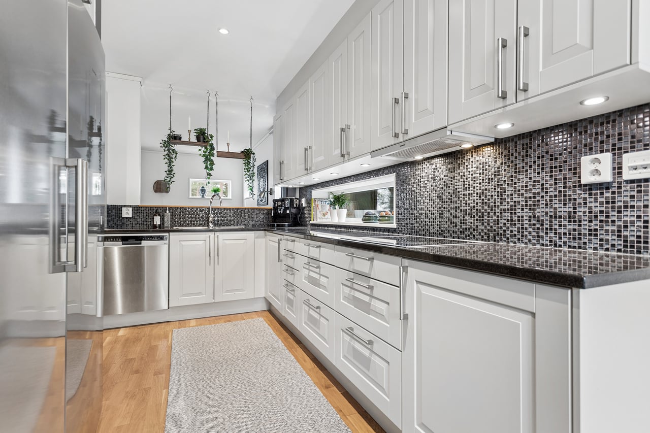 5 rum Parhus på Vattentornsvägen 37B Söderby Salems kommun - video