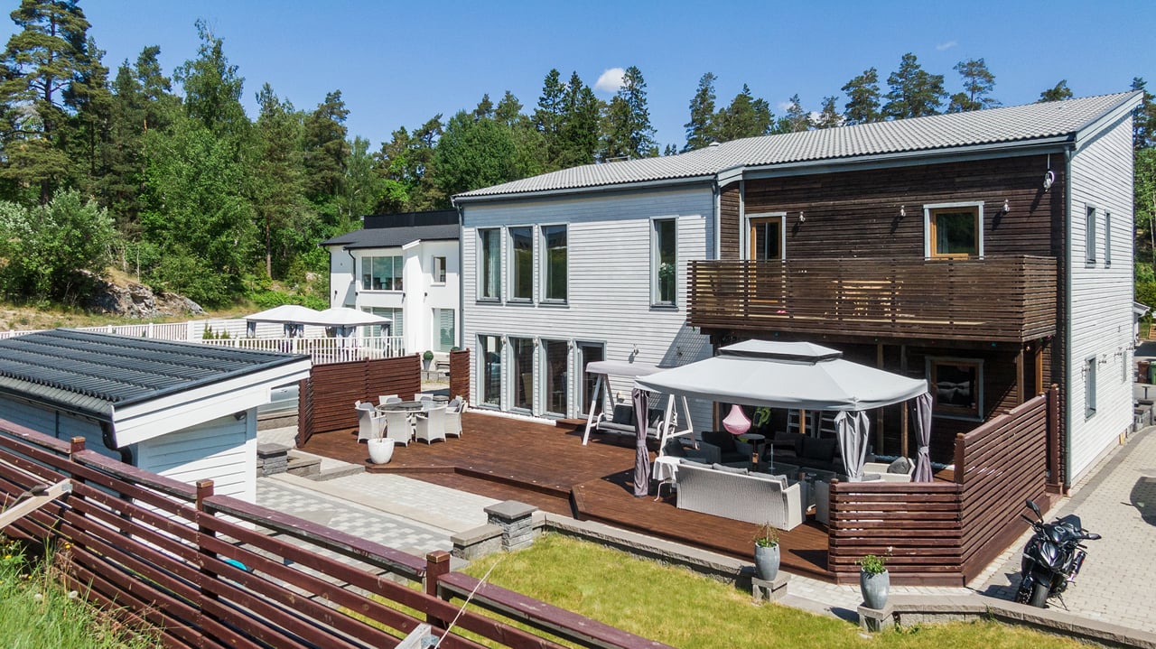 7 rum Villa på Näverstigen 17 Tumba Botkyrka kommun - video