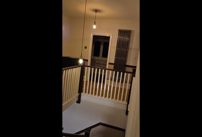 Double room with ensuite/twin share bathroom  Main Photo