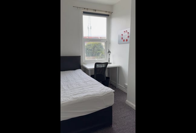 Double room. ALL  bills inc Main Photo