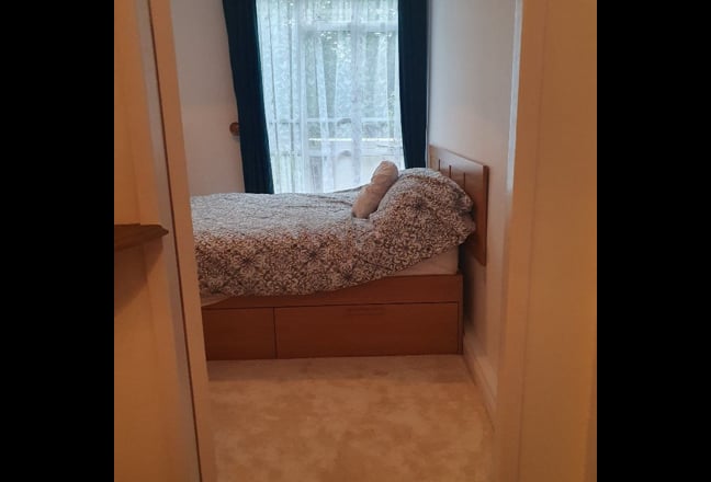 One Bed Flat - Bayswater - Good Location Main Photo