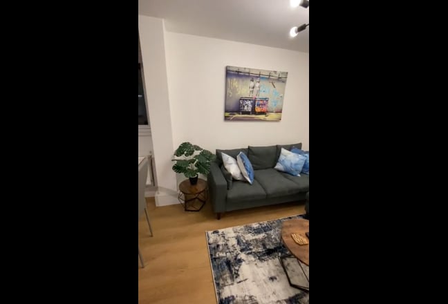 Furnished Room for rent in Salford Main Photo
