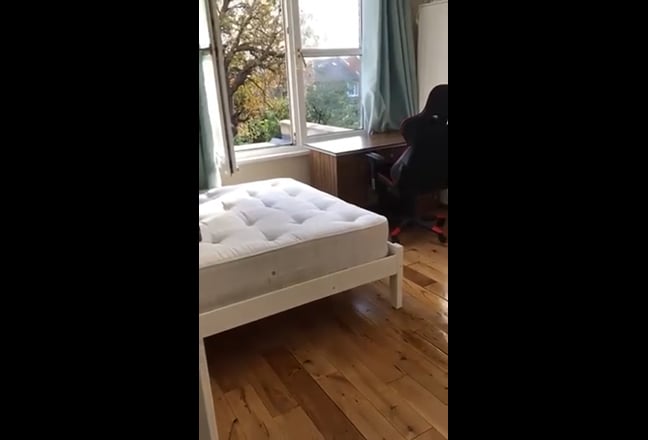 Big Double  Room availble near Finchley Centra Main Photo