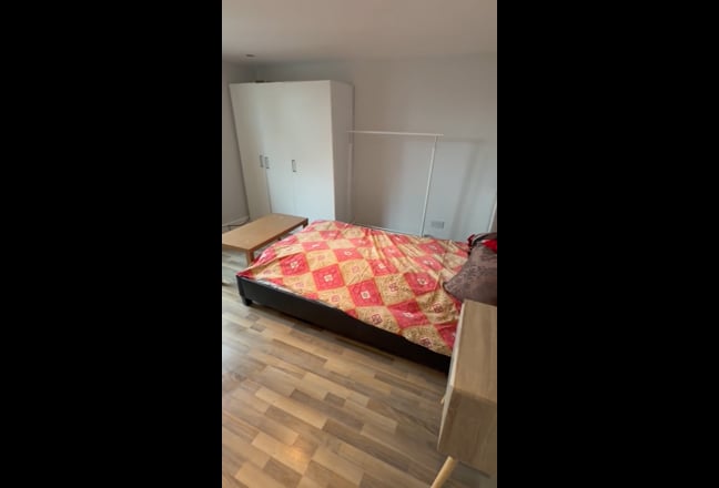 Master Double and a single room  Main Photo