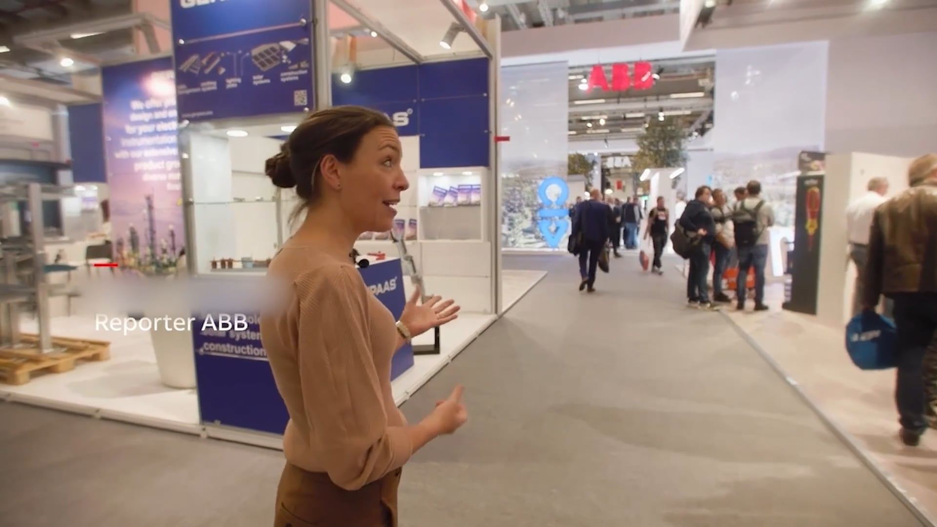 Presentatie reel NL & UK - Voicebooking - Claire Schuyffel_Edited