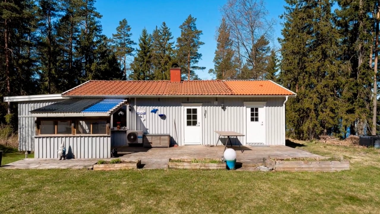 2 rum Fritidshus på Tahe 21 Taberg Jönköpings kommun - video