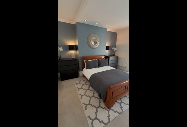 Large Victorian Shared House Main Photo