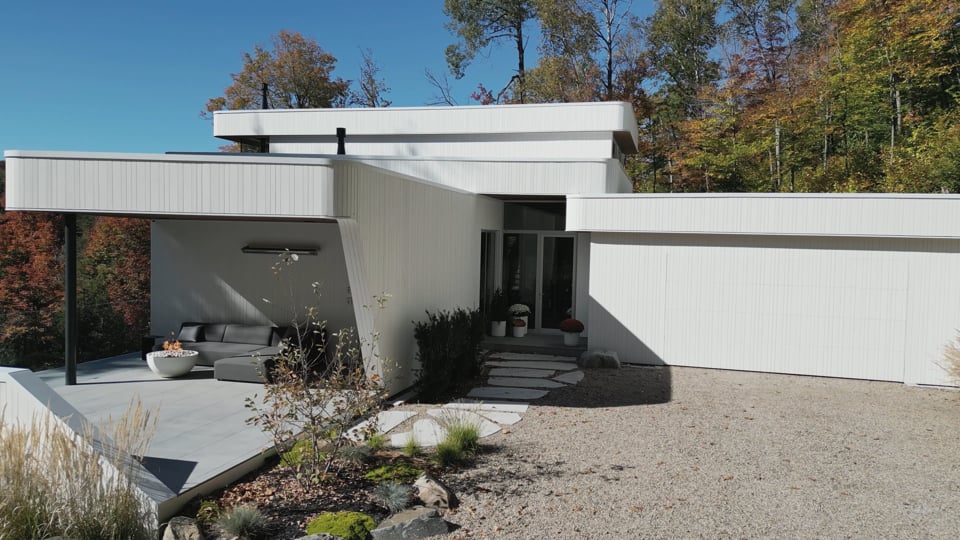 The Albatross: a Modern Marvel in the Laurentians