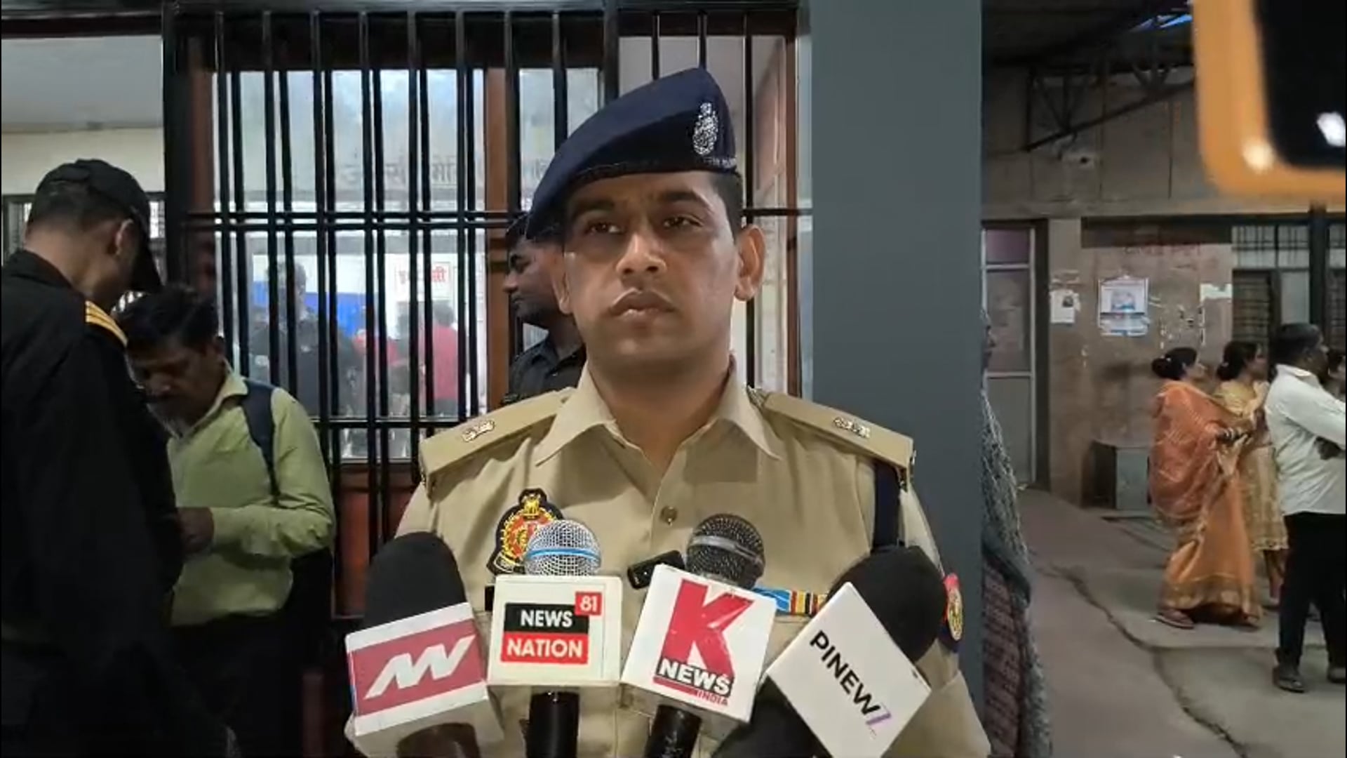 कोतवालीनगर क्षेत्र में पुलिसचेकिंग के दौरान ट्रक लचालक द्वारा आरक्षी परहमला करने लके प्रकरण में स्थानीयपुलिसकी कार्यवाही