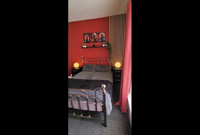 Spacious Double Room Available Main Photo