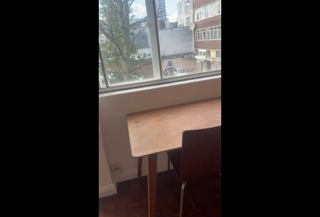 Bright double room in archway/Upper Holloway  Main Photo