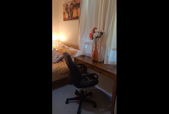 Furnished room to let  Main Photo