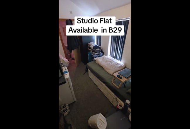Studio Flat Available Now  Main Photo