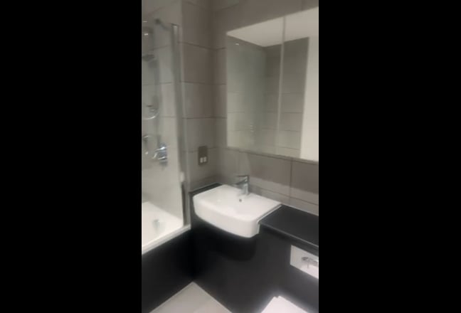 New Flatmate - Oldfield Wharf  Main Photo