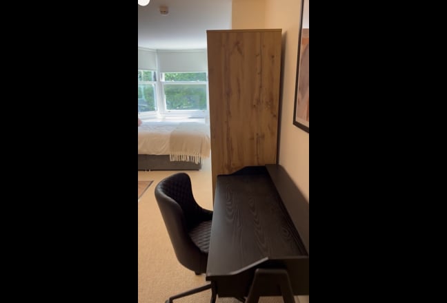 🔥 Kitchenette Studio |off Street Parking Main Photo