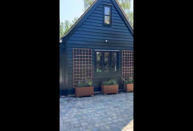 Annexe in Private Home | Bills Inc + Parking Main Photo