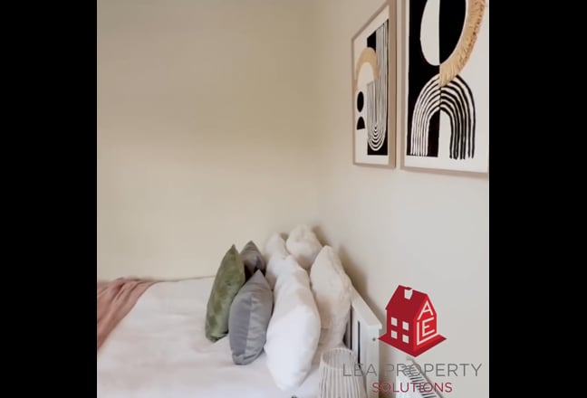 A Properly Sized Room at a Sensible Price Main Photo