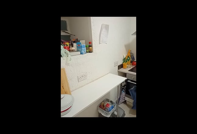 East End, Room for Rent in First Floor Flat Main Photo