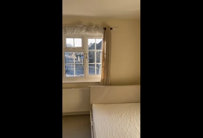 Double bedrooms available  Main Photo