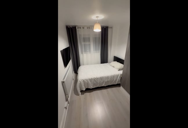 Double room for rent 4 min walk from city centre  Main Photo