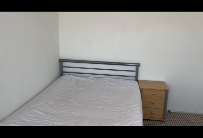 Double room in Harlow Essex  available now!  Main Photo