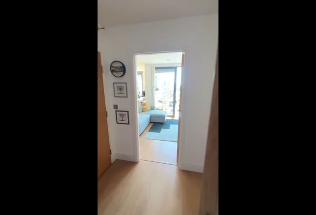 Bright and Modern 1-Bed by Kilburn Park 🚇 Main Photo