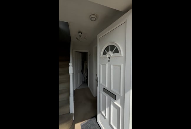 Room in Silverdale Main Photo