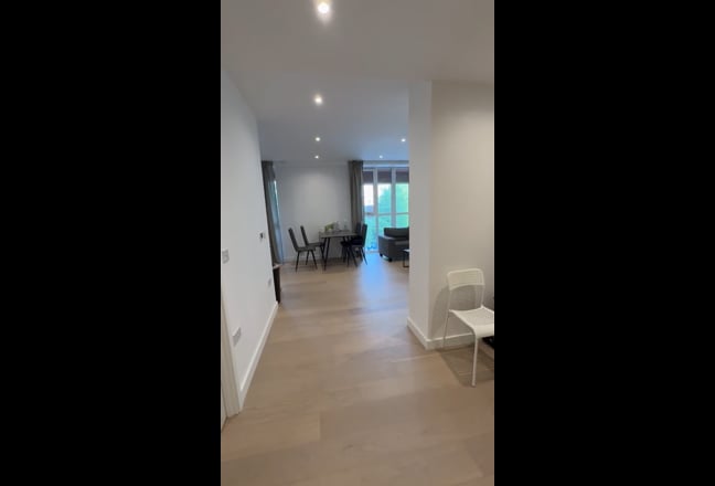 Spacious Master Room Sublet in Wembley Park Main Photo