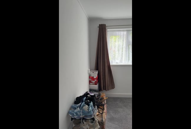 One room available  Main Photo