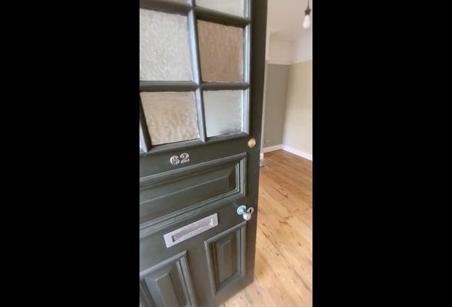 2 Spacious Double Rooms Available  Main Photo