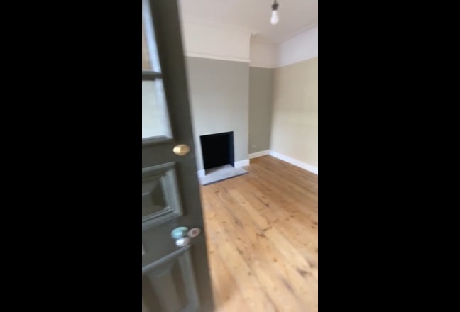 2 Spacious Double Rooms Available  Main Photo