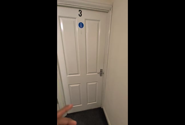 Double Bedroom with Ensuite near dehavilland Main Photo