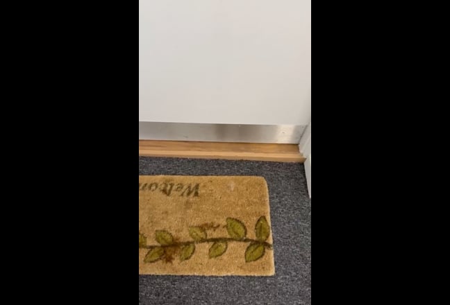 Spacious Double Room in Raynes Park  Main Photo
