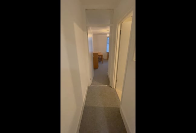 ✨ Self-Contained Studio – Bartlemas Road, Cowley ✨ Main Photo