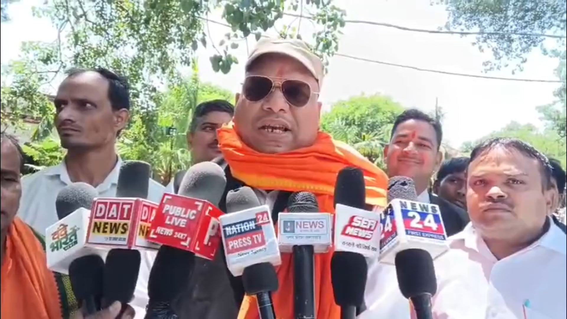 मीडिया को बताया एडवोकेट राजेश अवस्थी ज्ञापन दिया शाहजहांपुर 