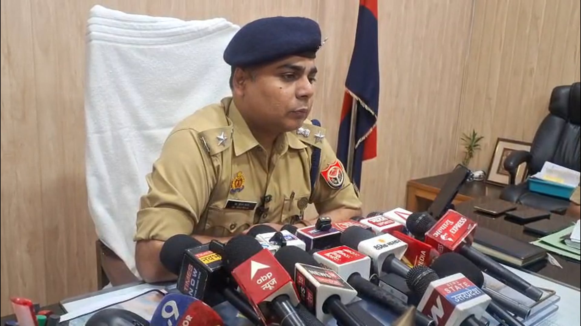 गाजीपुर में “ऑपरेशन वज्र”  मुख्तार अंसारी गैंग पर पुलिस का बड़ा प्रहार