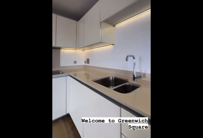 Modern 2B2B Flat | Master Room | Near Station Main Photo