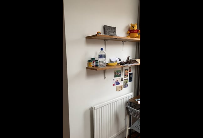 Charm Room in Finsbury Park with Lovely Housemates Main Photo