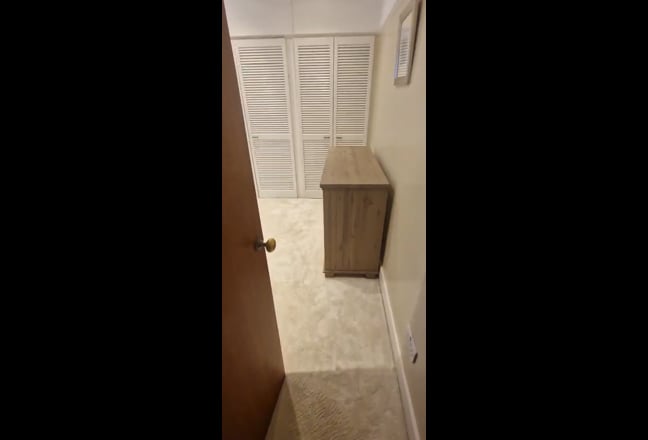 Double Room for 1 female, good central commute Main Photo