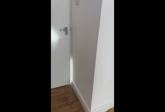 Amazing Double room with ensuite ( furnished)  Main Photo