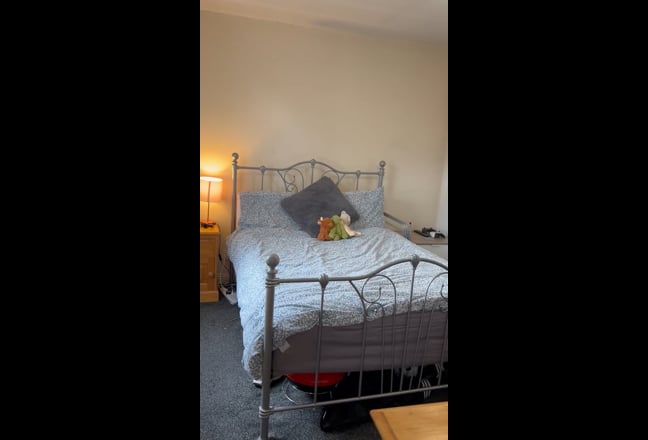 Warwick Gates Rooms Main Photo