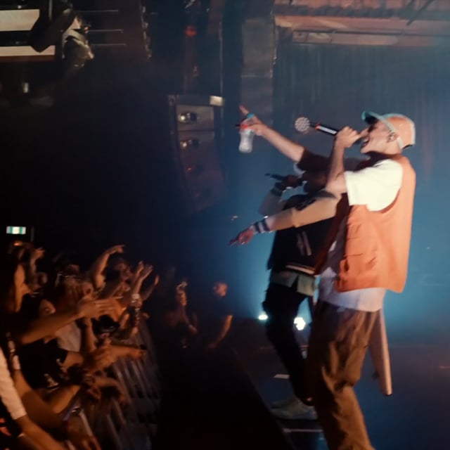 Brisbane | Raw Moment