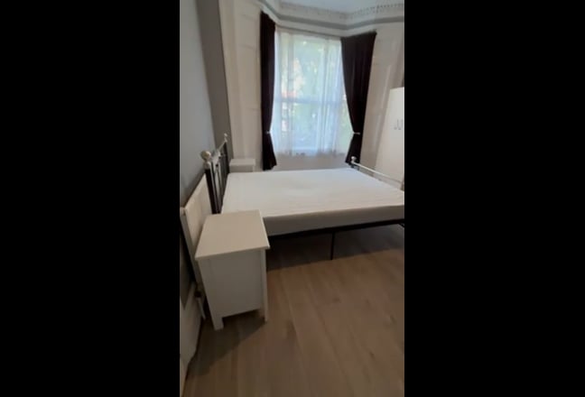 Two lovely large rooms 2 min to Walthamstow statio Main Photo