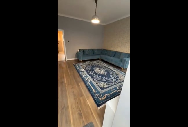 Private single Room available. Main Photo