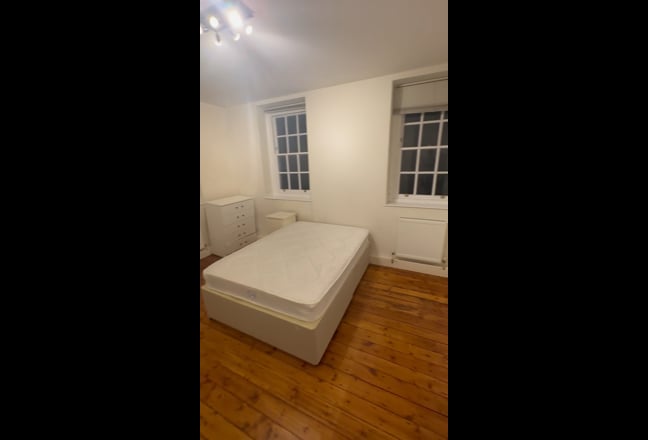 SW1|Fantastic Rooms|Modern flat|Victoria Main Photo