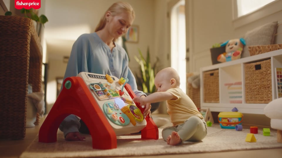 Fisher-Price: 4-in-1 Easel - “Creativity Grows” TVC / OLV 20s
