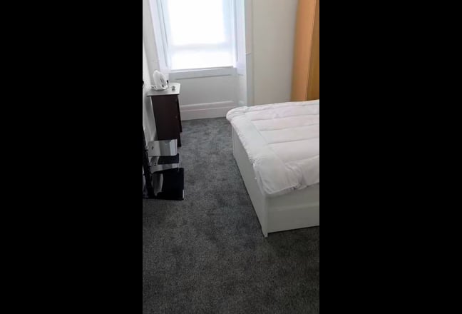 Room for Rent Main Photo