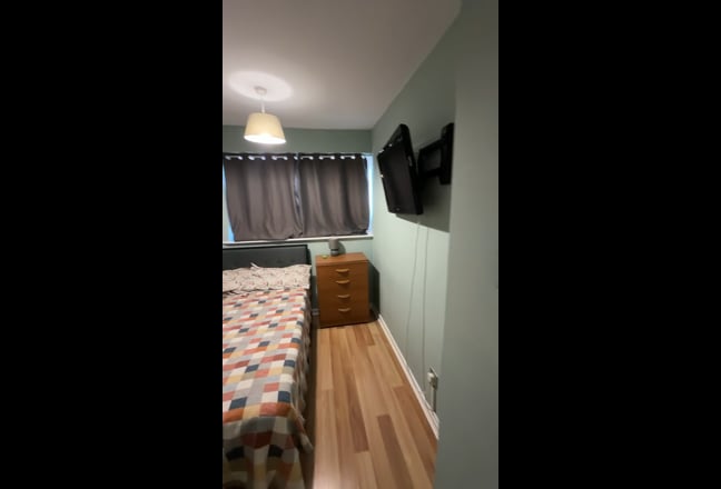 Small double room Main Photo