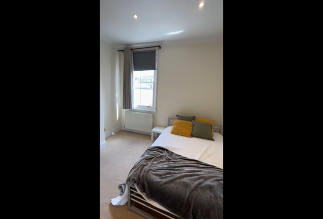 ⭐️ Ashbourne Grove - Great house ⭐️  Main Photo