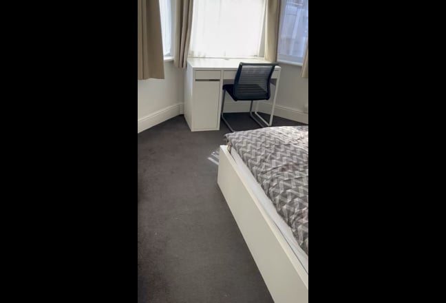 Large double room Main Photo